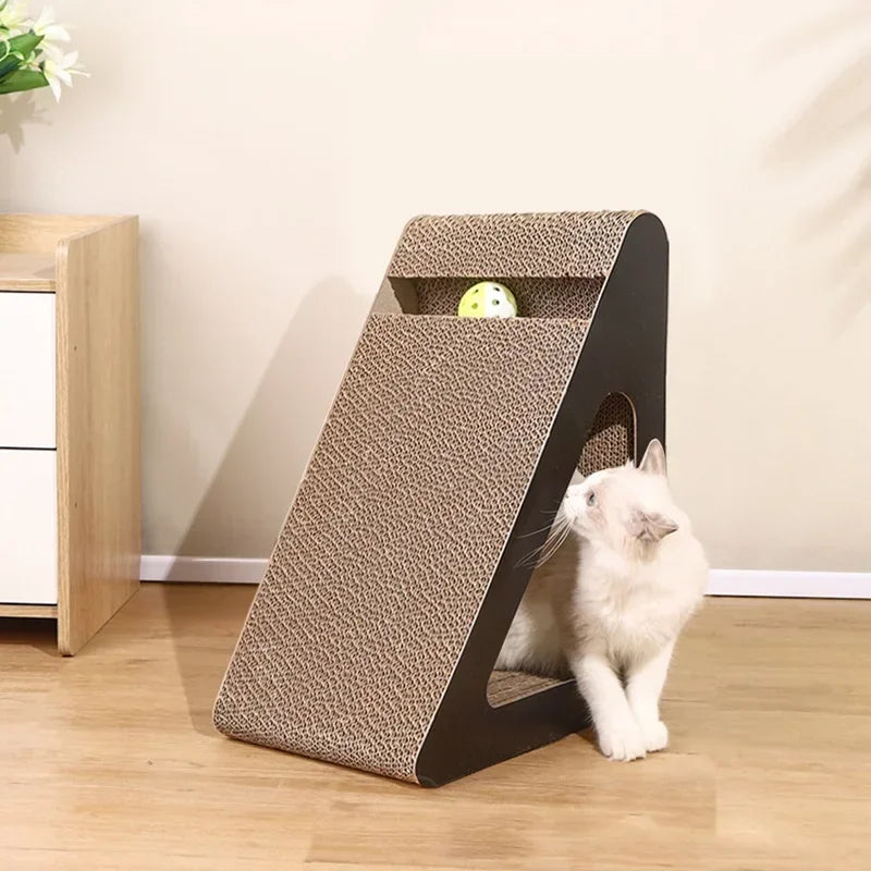 Griffoir Chat Triangulaire En Carton Avec Balle